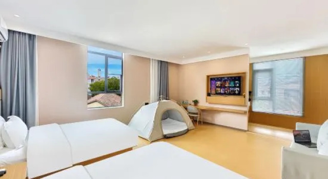 Тент Liangqi Mountain House Homestay (Beihai Silver Beach)