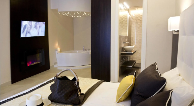 Roman Holidays Boutique Hotel