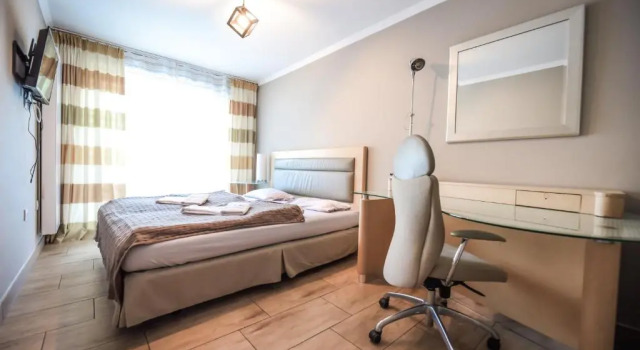 Апартаменты Aparthotel WADOWICE & Hostel GENERY