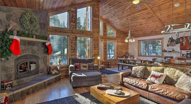 Коттедж Luxury Mountain Getaway in Fairplay w/ Deck