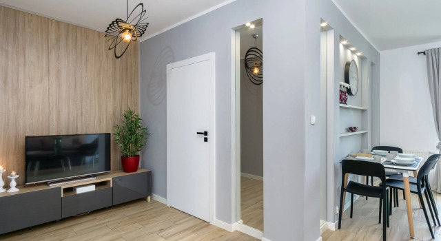 Bright and sunny 4 rooms apartment, Varaa Huoneisto Gdańsk Pommeri