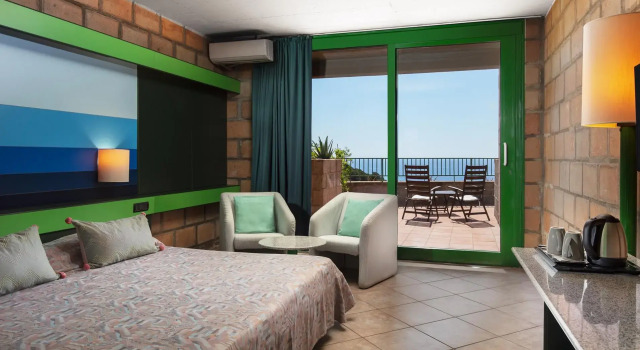Eco Village Baia Delle Ginestre, Réserver Hôtel Hôtels à Sulcis Iglesiente avec piscine, Piscine
