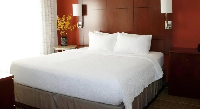 Двухместный люкс c 1 комнатой MainStay Suites Appleton Airport - Fox River Mall Area