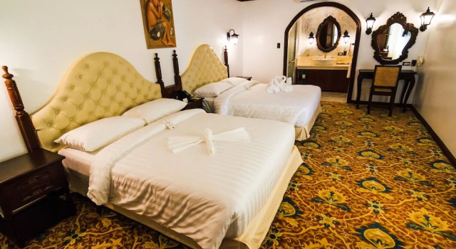 Четырёхместный номер Superior Hotel Luna Annex