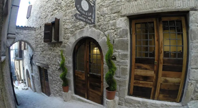Dimora & Spa Il Cerchio di Lullo, Book Resort Fumone Ciociaria