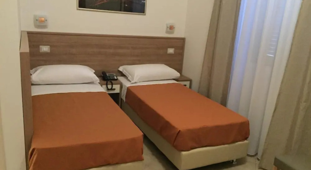 Трёхместный номер Economy Hotel Montecarlo