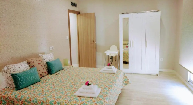 Apartamento centro san blas 36, próximo al Pilar, Забронировать Апартаменты/квартира Отели Сарагосы с парковкой, рядом с Парафия Сан-Мигель-де-лос-Наваррос, Парковка