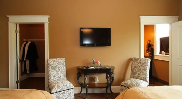 L.A. Acres Bed & Breakfast, Book Hotel Aldergrove Lower Mainland British Columbia