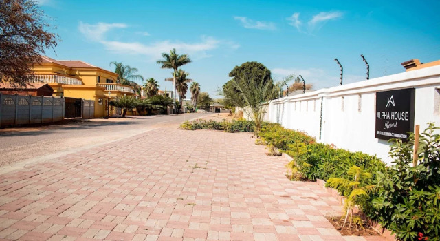 Alpha House Resort, Rezerwuj Ośrodek wypoczynkowy Gaborone 