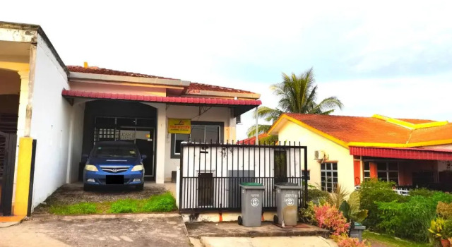 Sya Homestay @ Senawang, Prenota Hotel Hotel a Negeri Sembilan con parcheggio, Parcheggio
