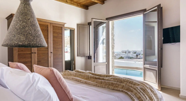 Полулюкс Pelican Bay Hotel