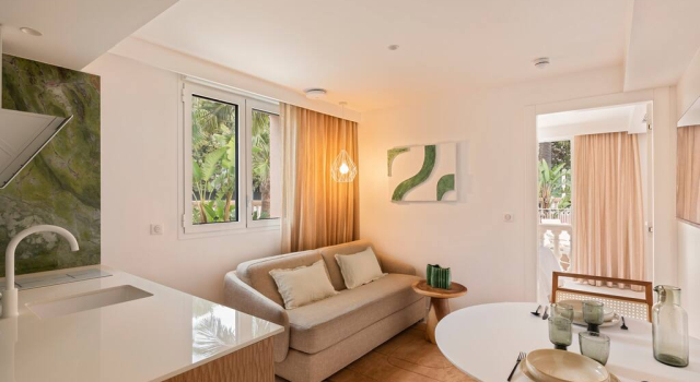 Carla Rosa 2 Luxueux Appartement Piscine - 1bdr, Забронировать Апартаменты/квартира Отели Канн с парковкой, рядом с La Californie, Парковка