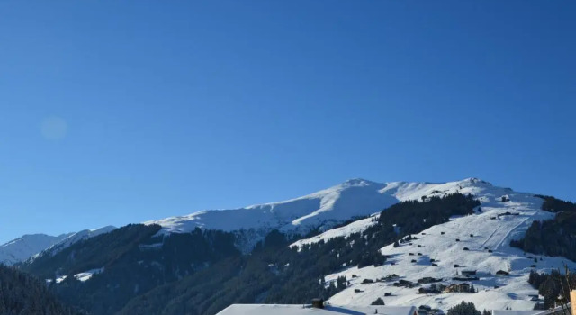 Apart Kristall, Rezerwuj Hotel Hotele w Tyrol z parkingiem, Parking