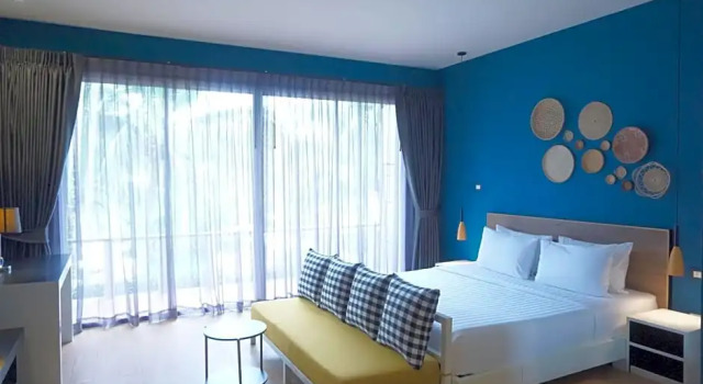 Двухместный номер Standard с видом на бассейн Signature Phuket Resort