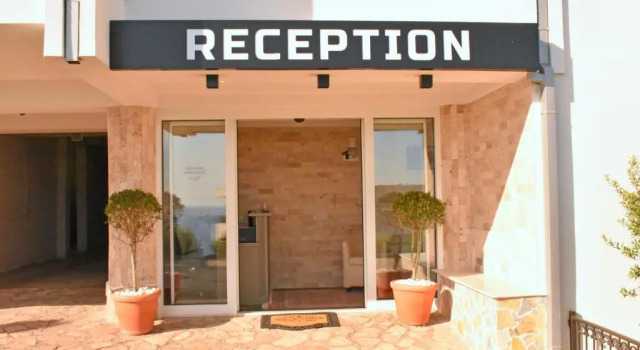 Hotel Freiburg, Забронировать Отель Отели Улцинь 4 звезды, 4*