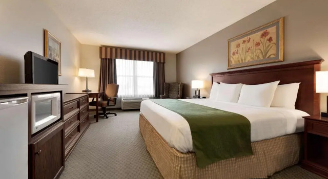 Номер Standard Country Inn & Suites by Radisson, St Cloud East, MN