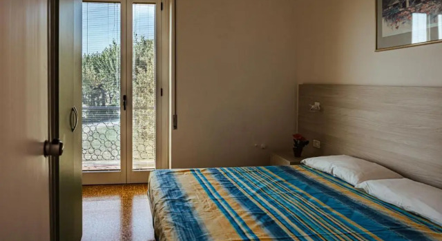 Camping Zocco, Забронировать Кемпинг Манерба Valtenesi del Garda