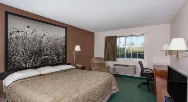 Номер Standard Super 8 by Wyndham Richmond