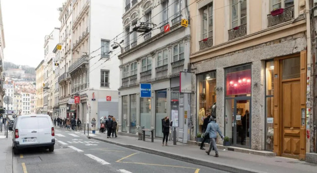 ART HOME - T2 au coeur de Lyon, Rezerwuj Apartament Hotele w Rhône z parkingiem, Parking