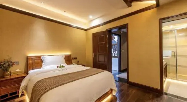 Люкс Courier Inn Lijiang