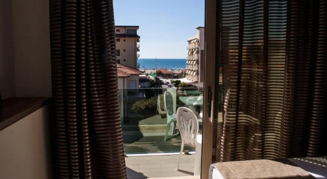 Трёхместный номер Standard с балконом и с видом на море Hotel Pineta Mare