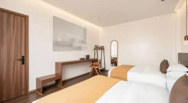 Люкс Grand YueJian Four Seasons Homestay