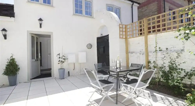 Wilton Cottage, Забронировать Дом для отпуска Виллы Солсбери, рядом с Salisbury City Council, Вилла
