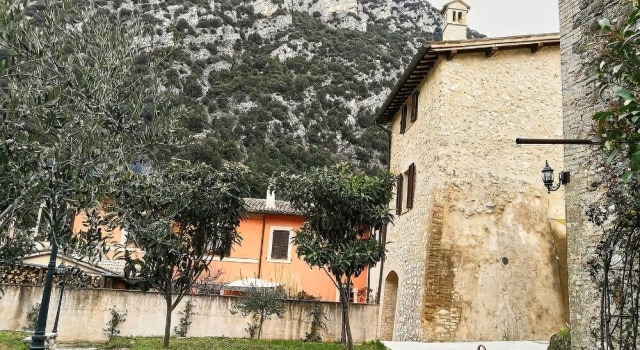 La Torretta Di Pale, Book Hotel Hotels in Foligno with Parking, Parking