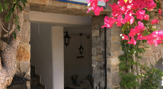 Stefano Apartments