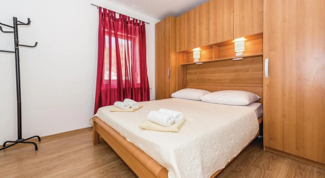 Four-Bedroom Holiday Home In Primosten, Забронировать Отель Примоштен Шибеник