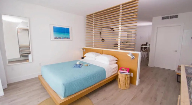 Пентхаус студия с балконом и с частичным видом на океан 6080 Design Hotel by Eskape Collection