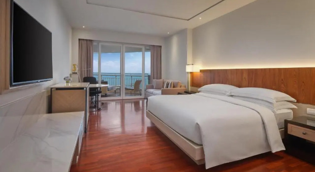 Двухместный номер Premium Plus с видом на океан Hilton Hua Hin Resort & Spa