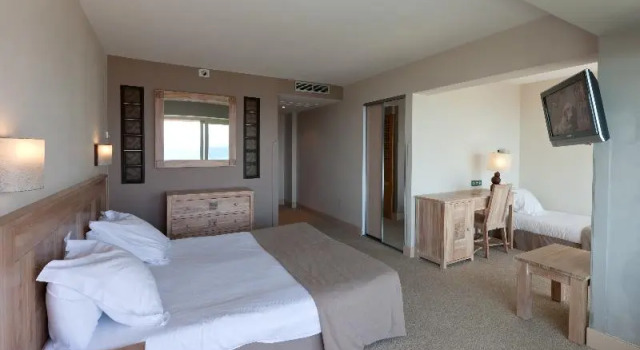 Четырёхместный номер Standard с видом на море Hôtel Campo Delloro