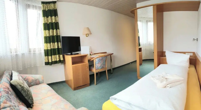 Одноместный номер Standard с балконом Hotel Adler - Post