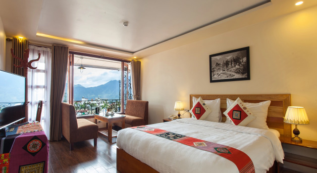 Двухместный номер Deluxe с видом на горы Sapa Centre Hotel