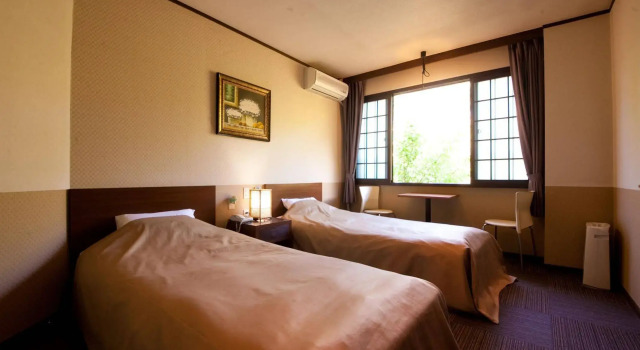 Hotaru no Yado Sendou, Prenota Hotel Hotel a Kyushu con parcheggio, Parcheggio