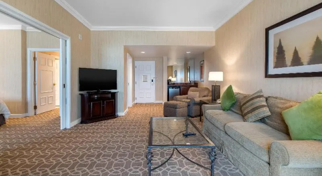 Номер Standard Omni Interlocken Hotel