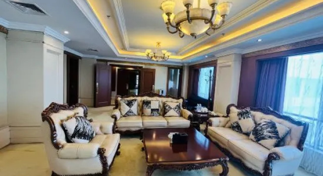 Люкс Deluxe Chengdu Railway Hotel