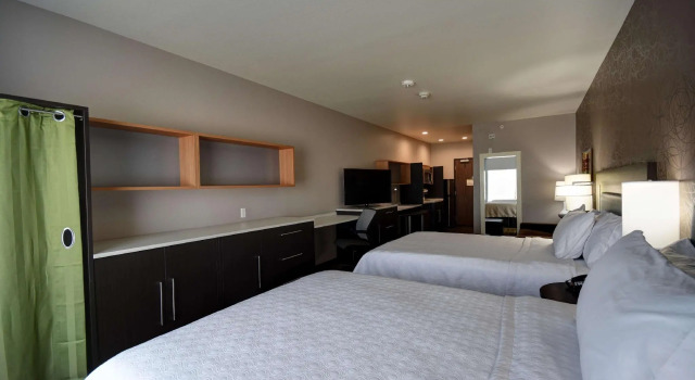 Четырёхместная студия Home2 Suites By Hilton El Reno