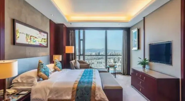 Люкс Deluxe с видом на город Soluxe Hotel