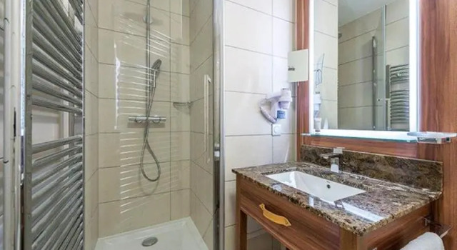 Номер Standard Hôtel Eden by Odalys