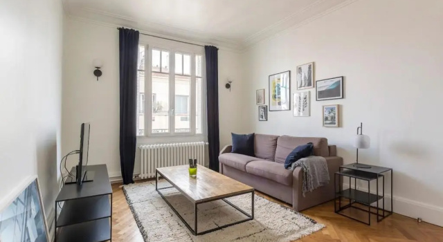 Hamac Suites - Suite Crillon, Rezerwuj Hotel Hotele w Rhône z parkingiem, Parking