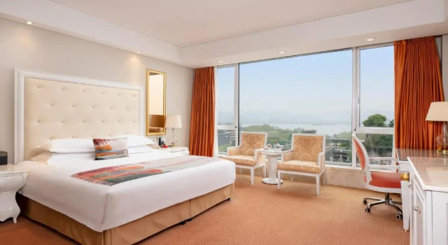 Двухместный номер Executive с видом на озеро Hangzhou Xinqiao Hotel