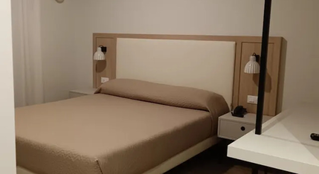 Одноместный номер Standard с частичным видом на море Hotel Columbia & Ninfea