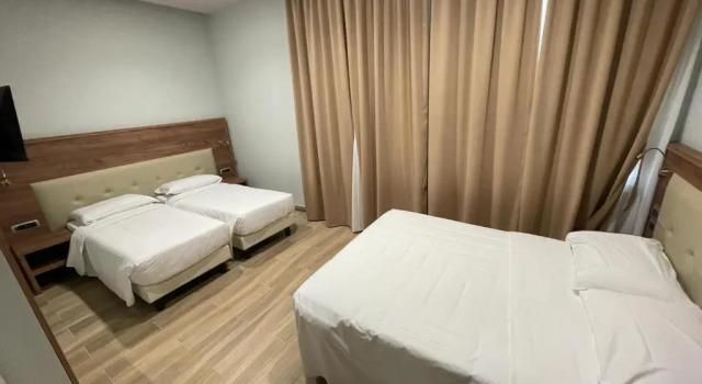 Трёхместный номер Standard CSI Group - Hotel Central Station