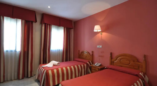 Двухместный номер Standard Hostal la Fuente