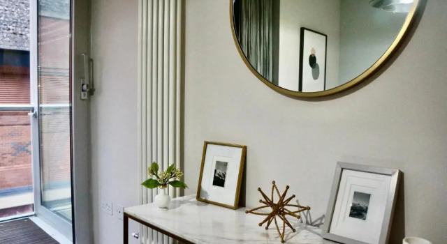 Stylish Highcross 1bed Apartment- Central, Varaa Huoneisto Asunnot kohteessa Merseyside, Huoneisto