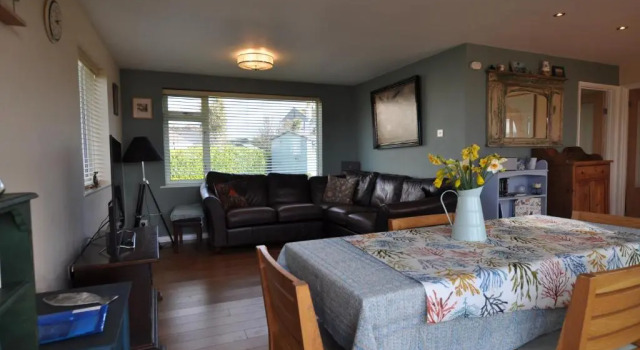 Beautiful coastal bungalow, Sennen, Porthcurno,sea