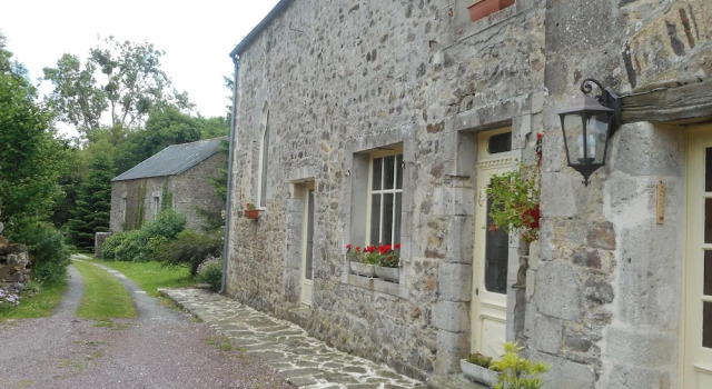 Prieure St Pierre de La Luthumiere, Book Hotel Brix Cotentin