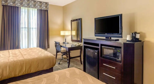Четырёхместный номер Standard Quality Inn & Suites Durant